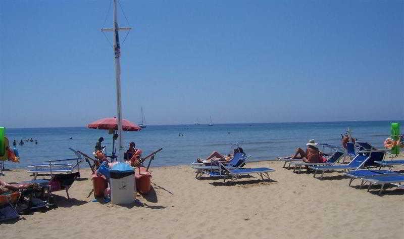 Hotel Serapo Gaeta Bagian luar foto