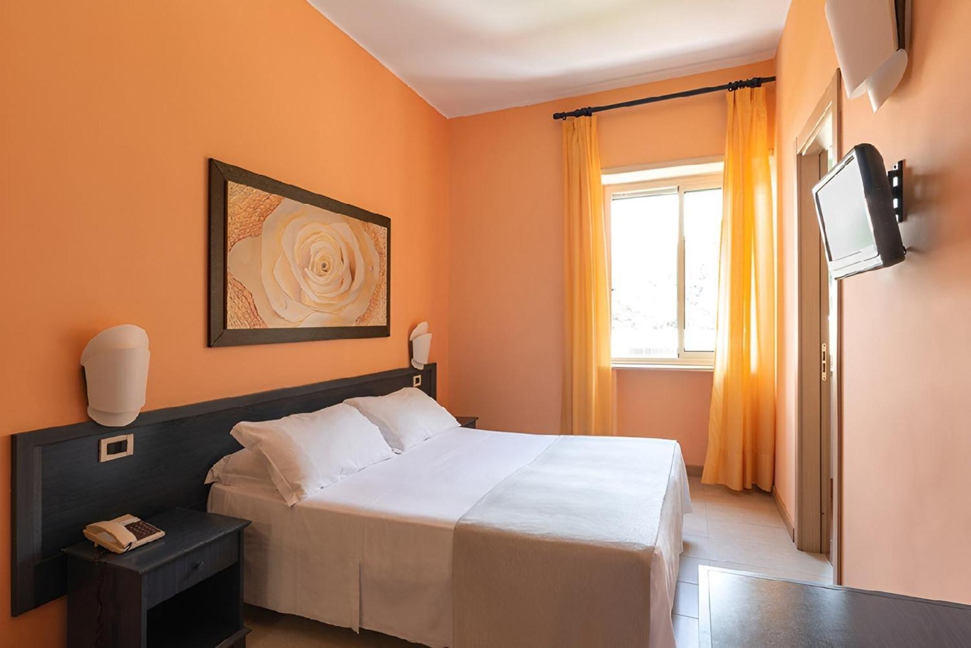 Hotel Serapo Gaeta Bagian luar foto