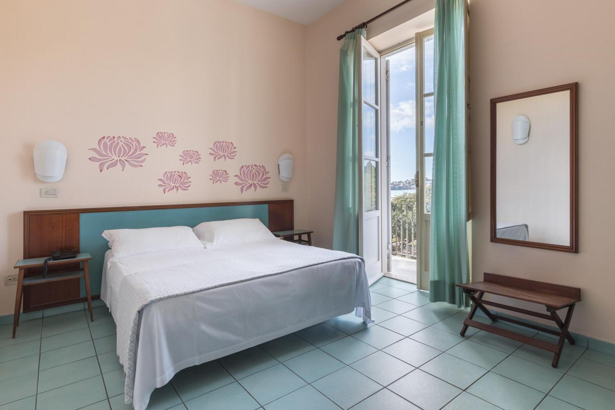 Hotel Serapo Gaeta Bagian luar foto