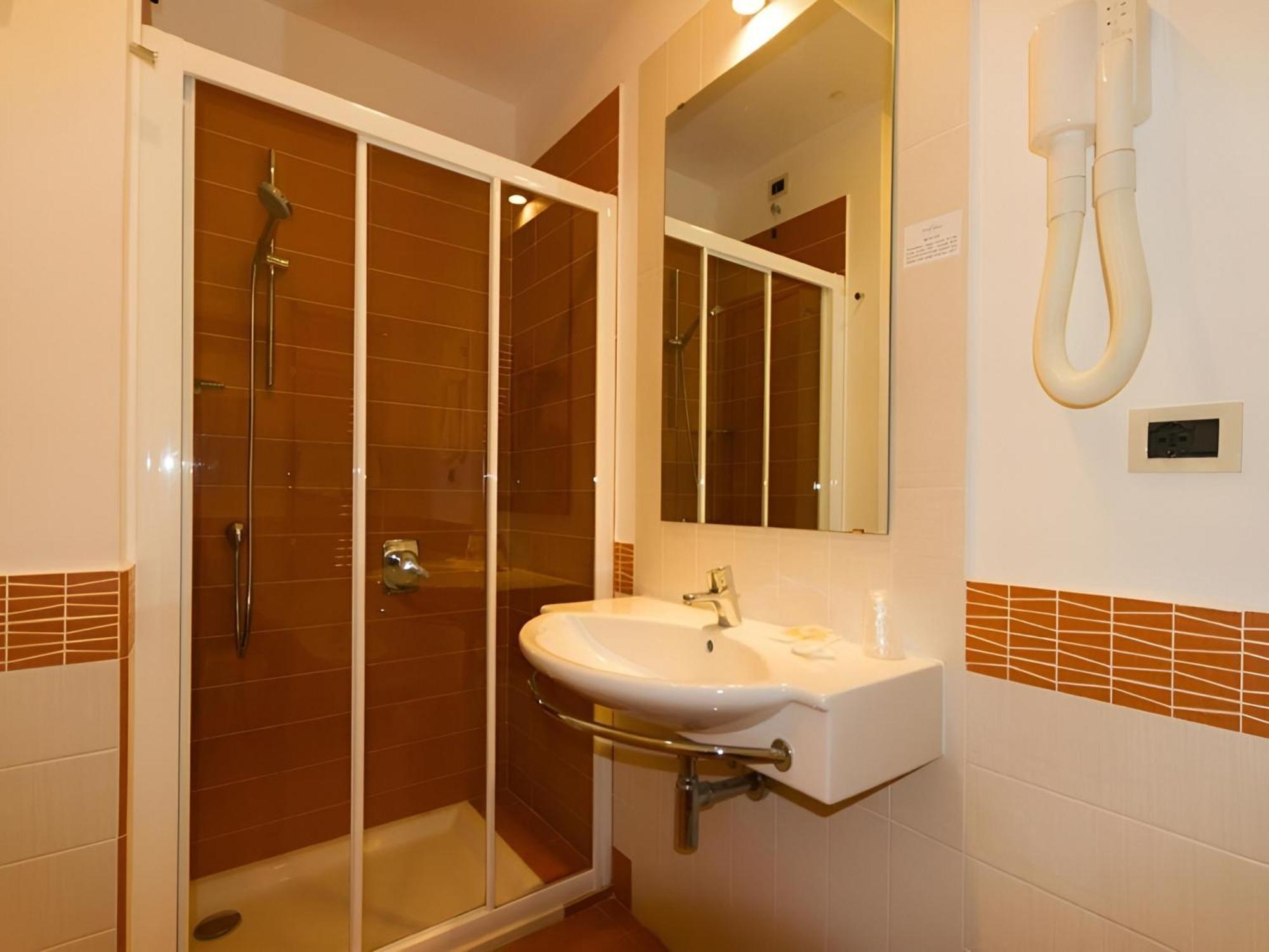 Hotel Serapo Gaeta Bagian luar foto