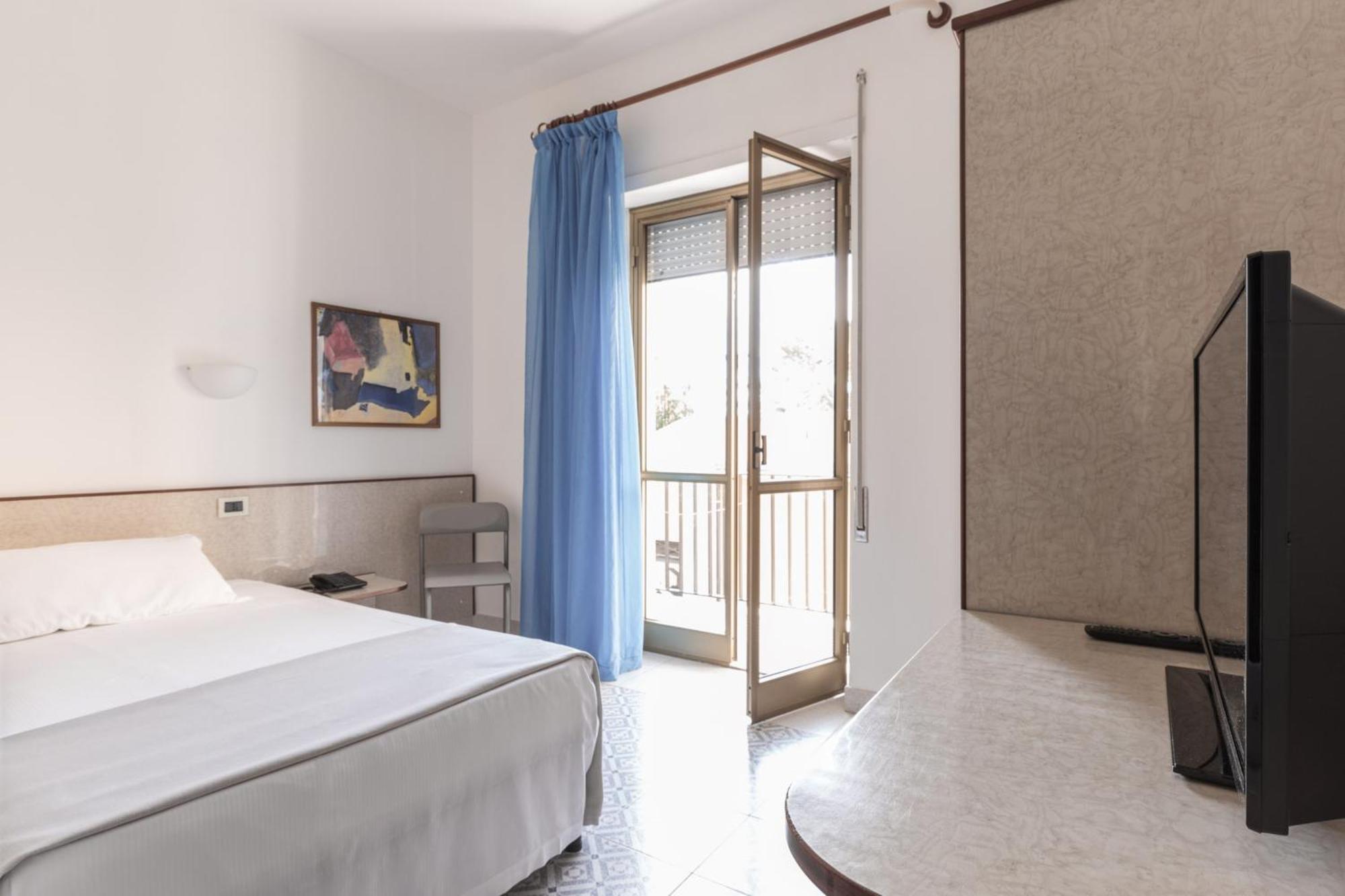 Hotel Serapo Gaeta Bagian luar foto